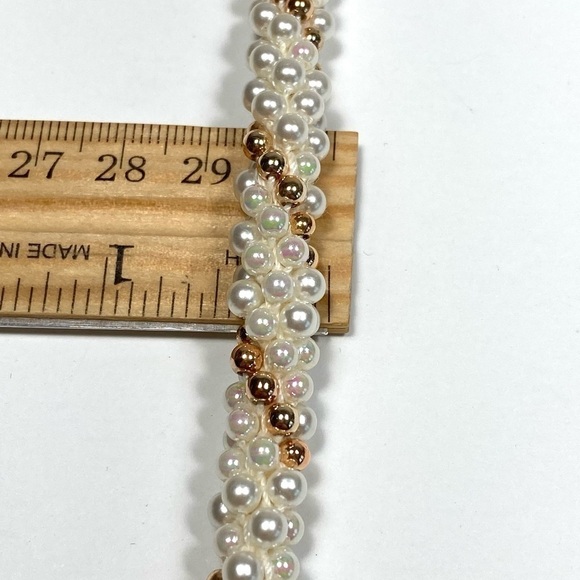 Necklace Beaded Pearlescent White Beads Gold Tone 50” - Picture 6 of 11
